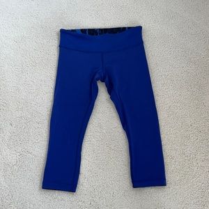 REVERSIBLE cropped Lululemon leggings size 10
